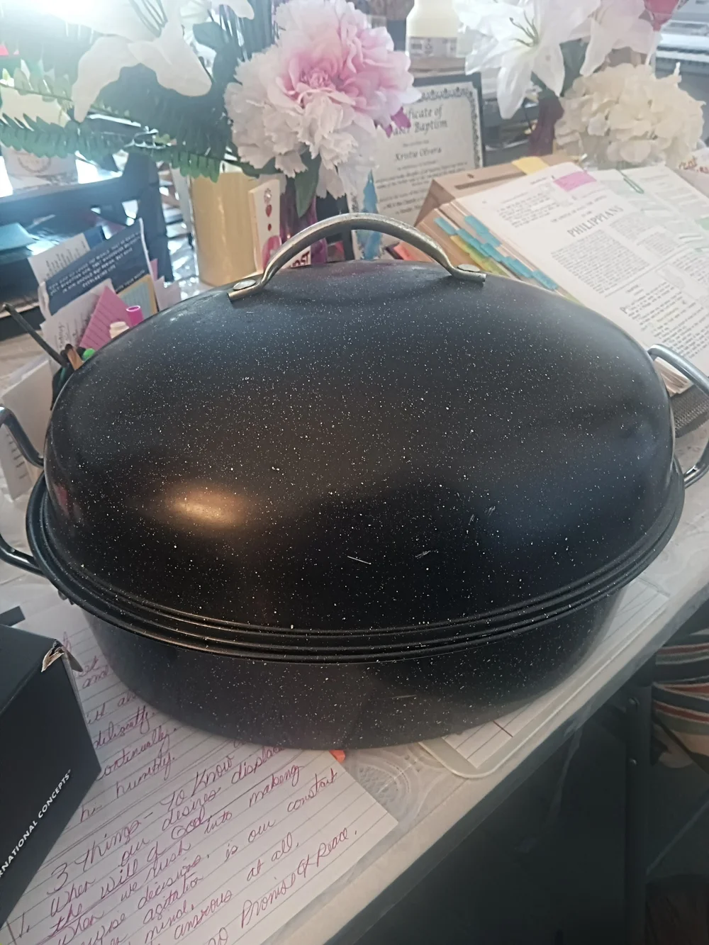 Black Speckled Roaster with Lid - Home Dining